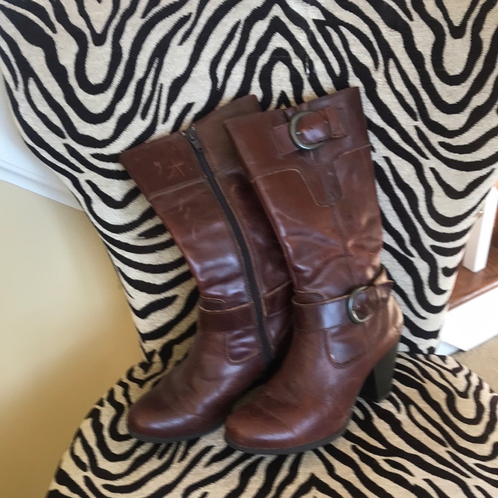 B O C Chestnut Brown Bootssize 7 Barely Worn - image 1